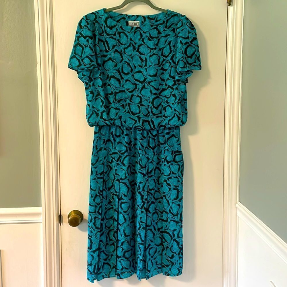 J. B. Too vintage aqua & black print blouson flutter sleeve pleat dress size 14